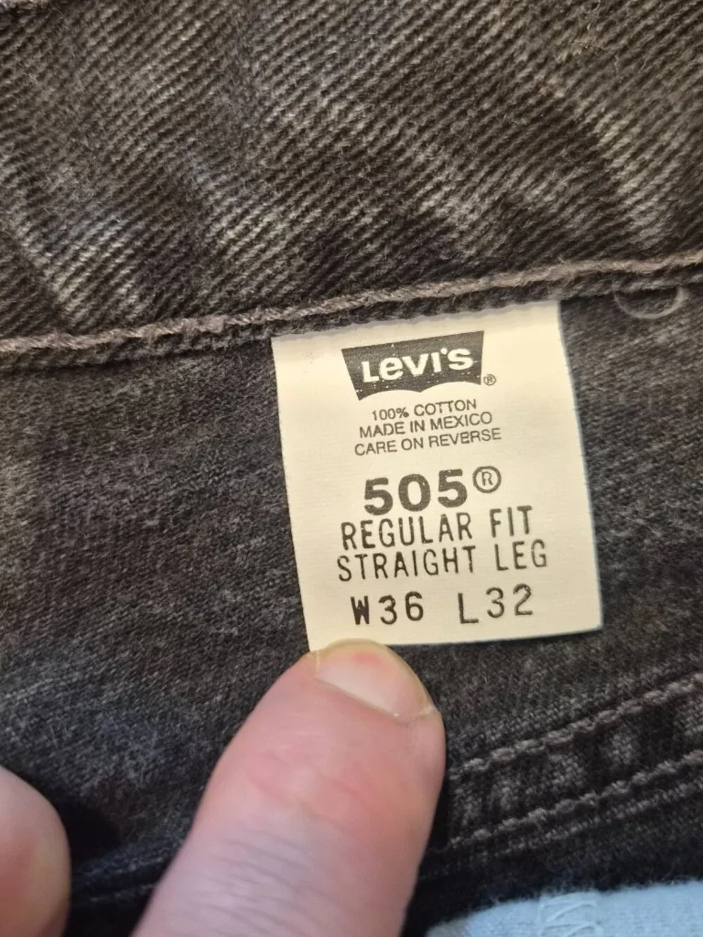 Levis 505 Mens Jeans Size 36x32 Black Regular Fit Straight Leg Y2K 2000 G273